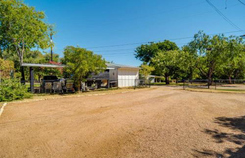 Waterfront Lake LBJ Cabin w/ Private Dock! - Photo 31
