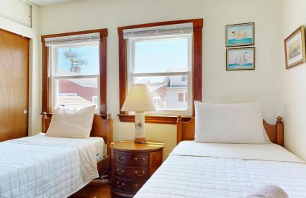 Hank's Hideaway by Bayley Vacation Rentals - Foto 16