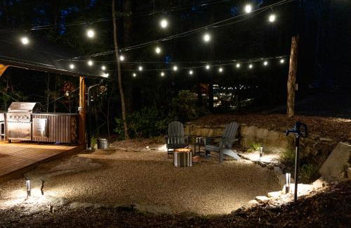 Airstream w Bathtub, River, & Hot Tub - Foto 47