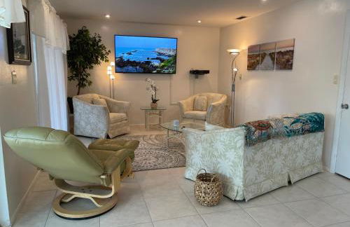 Heated Pool Paradise, Gulf Access, Pet Friendly - Photo 2