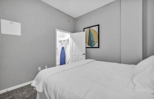 Epic Downtown Pad • Entertain & Unwind - Foto 15