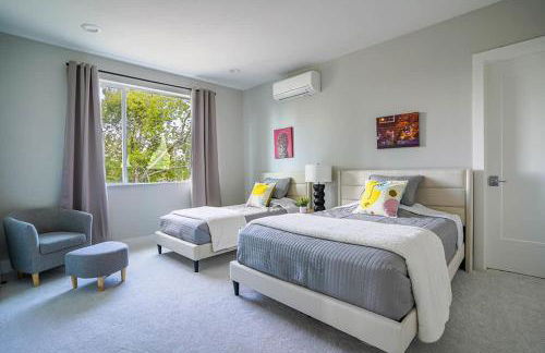 New House with Chef's Kitchen and Spa-like Suite - Foto 35