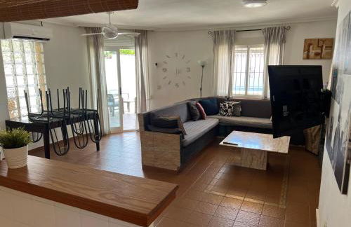 CHALET CON PISCINA A 100m DE LA PLAYA LA MANGA - Foto 10