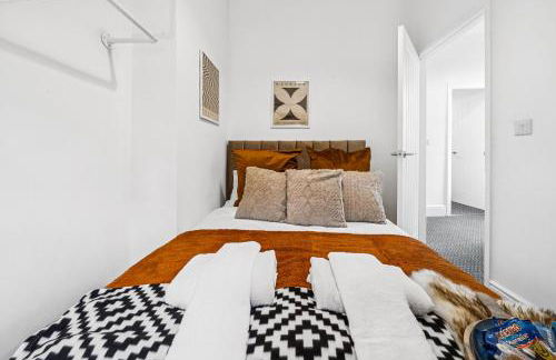 Clover House Stunning Cosy Cottage 3BR By AltoLuxo Short Lets & Serviced Accommodation With Free WiFi & Parking - Foto 7