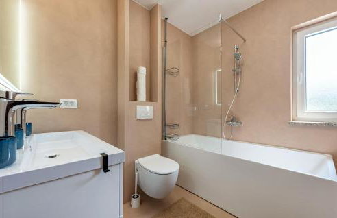 Stunning Home In Rastane Gornje - Foto 38