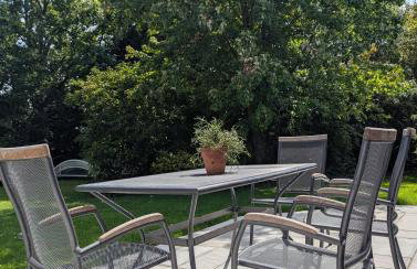 Artist's Hawkhurst Home with Heated Pool & Sauna - Foto 48