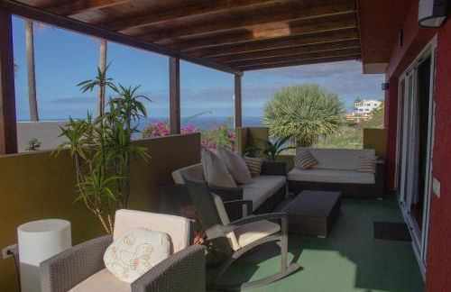 Villa con piscina climatizada y vistas al mar - Foto 45