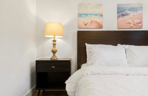 Spacious Mid Century Modern Sunroom Rambler - Foto 33