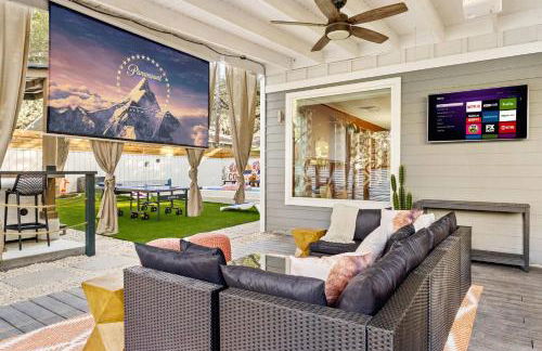 SoCo Cowgirl: Pool, Putt, Karaoke, Spa, 2mi to DT - Foto 69