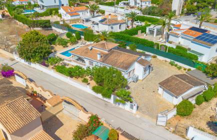 Villa Mona - PlusHolidays - Photo 44