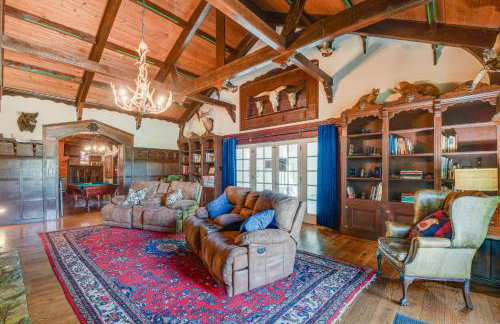 Missouri Castle with Private Lake, Pool and 100 Acres! - Foto 10