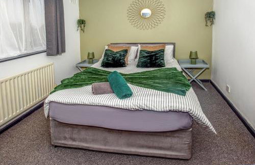 Stylish 3 bedroom Wigan House sleeps 7 - Foto 10