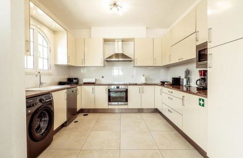 Lovely Very Private Villa with Beautiful Gardens - Foto 47