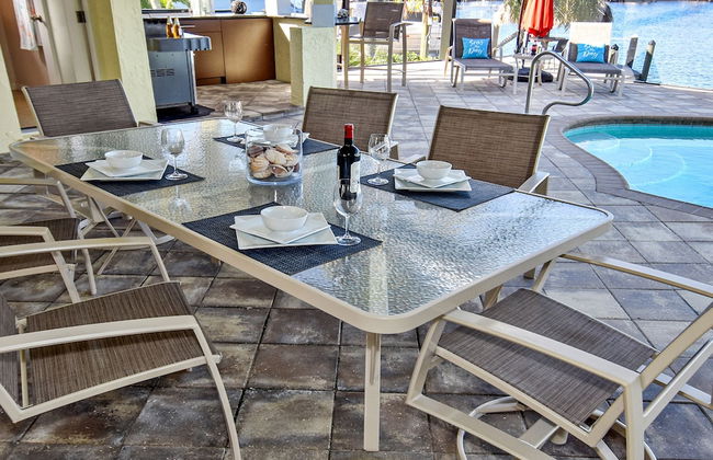 Rosegarden - Pool Spa and Perfect Water View - Foto 15