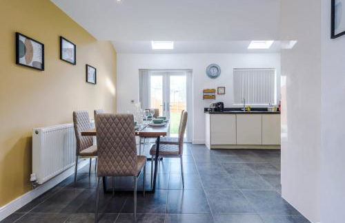 R&R - Modern Townhouse near Etihad & City Centre (5 Bedrooms, Free Parking) - Foto 54