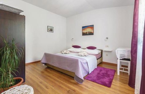 One-Bedroom Apartment In Ostrvica - Photo 10