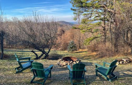 Mountain View Log Cabin - Cozy cabin in the Blue Ridge Mountains- New Property! - Foto 7