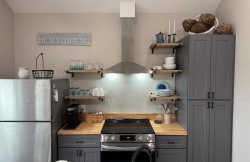 Beach House with Breathtaking Sunsets - Perfect for Couples and Families! - Foto 51