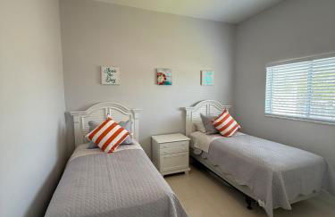 Villa Sunshine Elegant and Modern 4BR Pool House - Foto 48