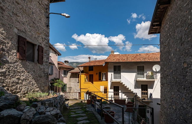 Cottage on the Lake in Lezzeno - Photo 22