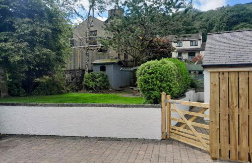 Riverside Cottage 6 guests 4 adults max hot tub - Foto 21