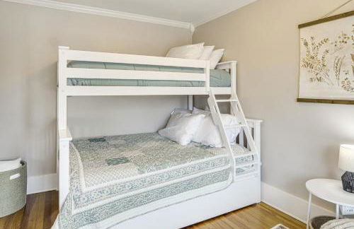 Lebanon Retreat Decks, Fire Pit and Yard - Foto 25