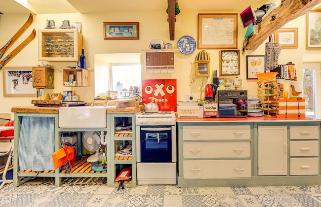 Family Country Cottage With a Private Valley View - Foto 8