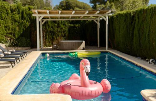 The Alou Villa 1 - Jacuzzi - BBQ - Garden - Pool - Foto 8