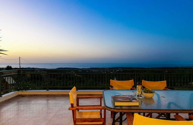 Secluded Villa w Private Pool, Children Play Area, Pool Table, BBQ & Sea Views - Foto 29