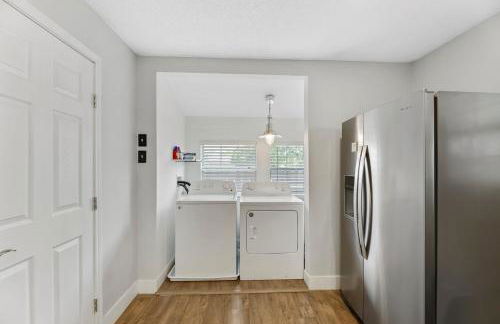 R & R's Reel Paradise 5 minutes to the harbour and 11 miles to the Beach! - Foto 17