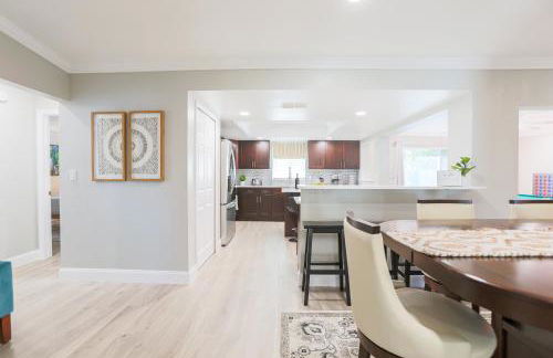 Pool Table, Minigolf, Games at Pondside FunHouse - Foto 10