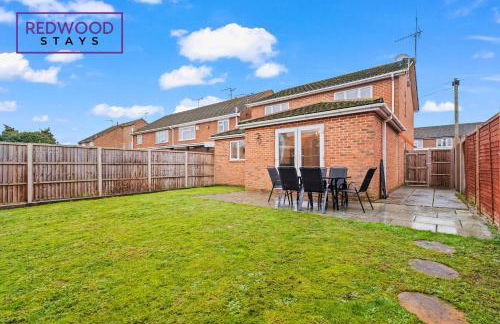 Cozy Family & Contractor Home 3X FREE Parking by Redwood Stays - Foto 5