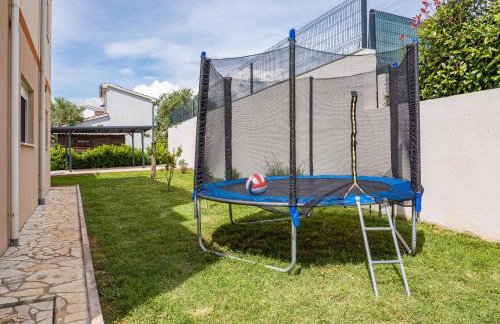 Villa Sunny Olive - Photo 33