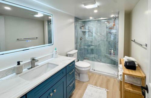 Waterfront Vashon Island Home, Beach Access and View - Foto 21