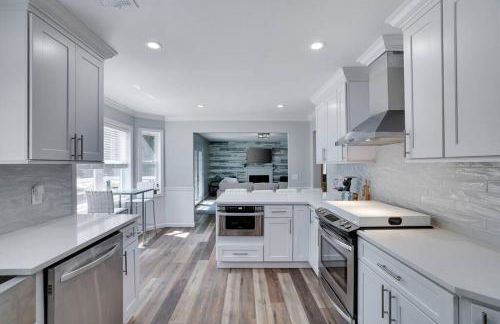 Cozy Poconos Retreat Hot tub, Game room and igloo - Foto 54