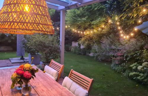 Exklusive Wohnung mit herrlicher Terrasse und Garten - Foto 2