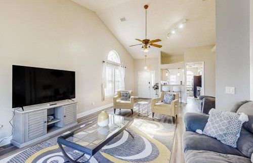 Spacious and quiet home with private patio & enclosed yard - Foto 5