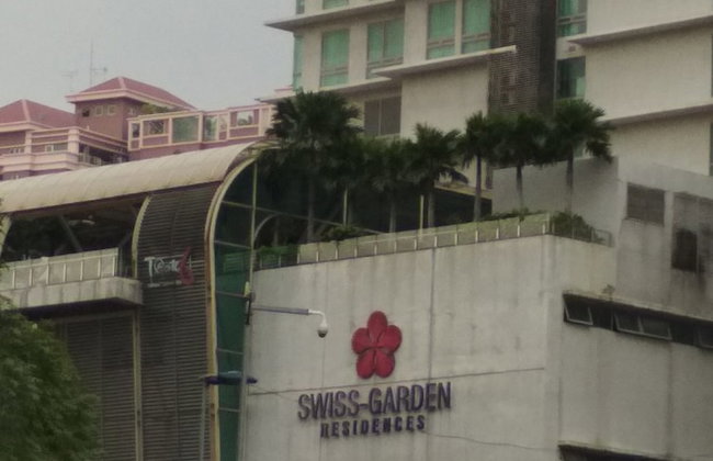Queens Service Suite at Swiss Garden Residences - Photo 40