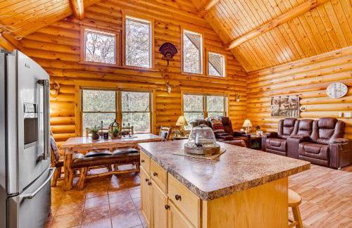 Merrillan Cabin with Fire Pit Less Than 1 Mi to Lake Arbutus - Foto 10