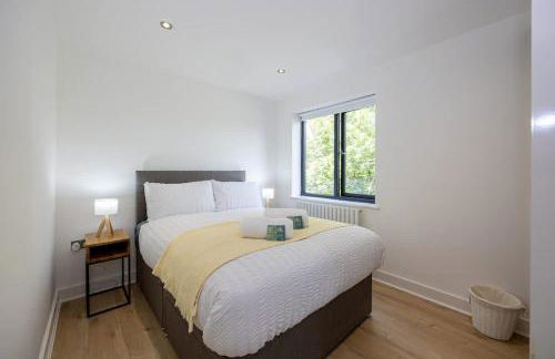 Brooklyn Mews-Free Parking-Village Location - Photo 10