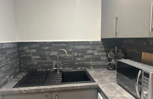 Adam Court Apartments - PE1 - Contractor Friendly - Choice of Studios or 1 Bed Apartments - Free Parking - Sofa Beds - Sky TV - Full Kitchen - Washer Dryer - WiFi - Foto 6