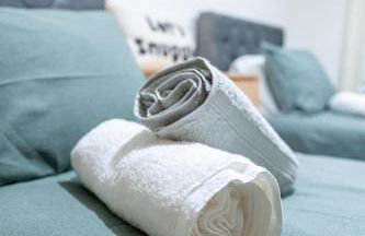 Spacious 2 Bedroom 6 Minute Drive from Huddersfield Town Centre - Ideal Stay - Foto 21