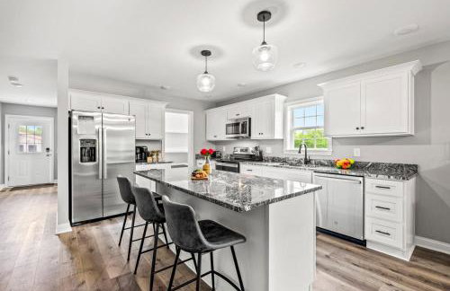 Spacious Home 4BR Fire Pit, Patio Hot Tub - Foto 13