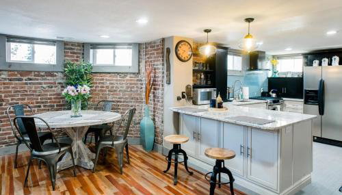 Designer Apartment in a Historic 1901 Downtown Area Mansion - Foto 3