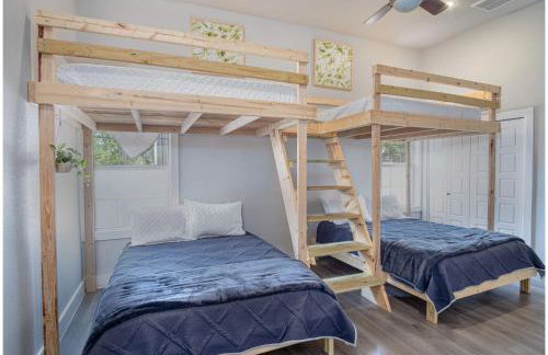 Gorgeous, Family-friendly Home Near Downtown - Foto 36