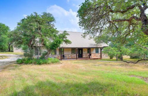 San Marcos Home with Fire Pit about 10 Mi to Downtown! - Photo 23