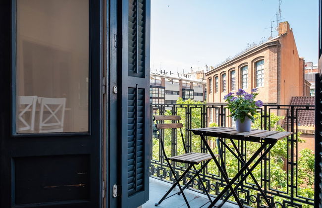 Stunning 4BR Apart in Sagrada Familia - Photo 38