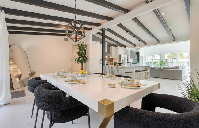 Luxury Waterfront Home w/ Pool, Hot Tub & Dock Near Las Olas Gulfstream - Foto 10