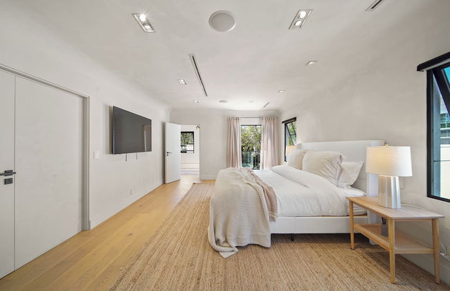 Bella Villa - Photo 10