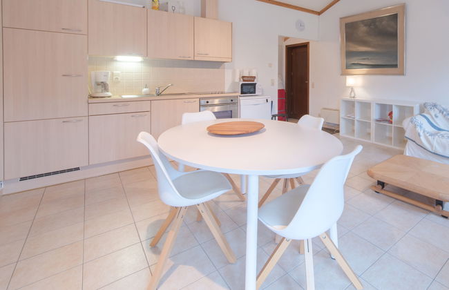 Enjoy with parking - Photo 9